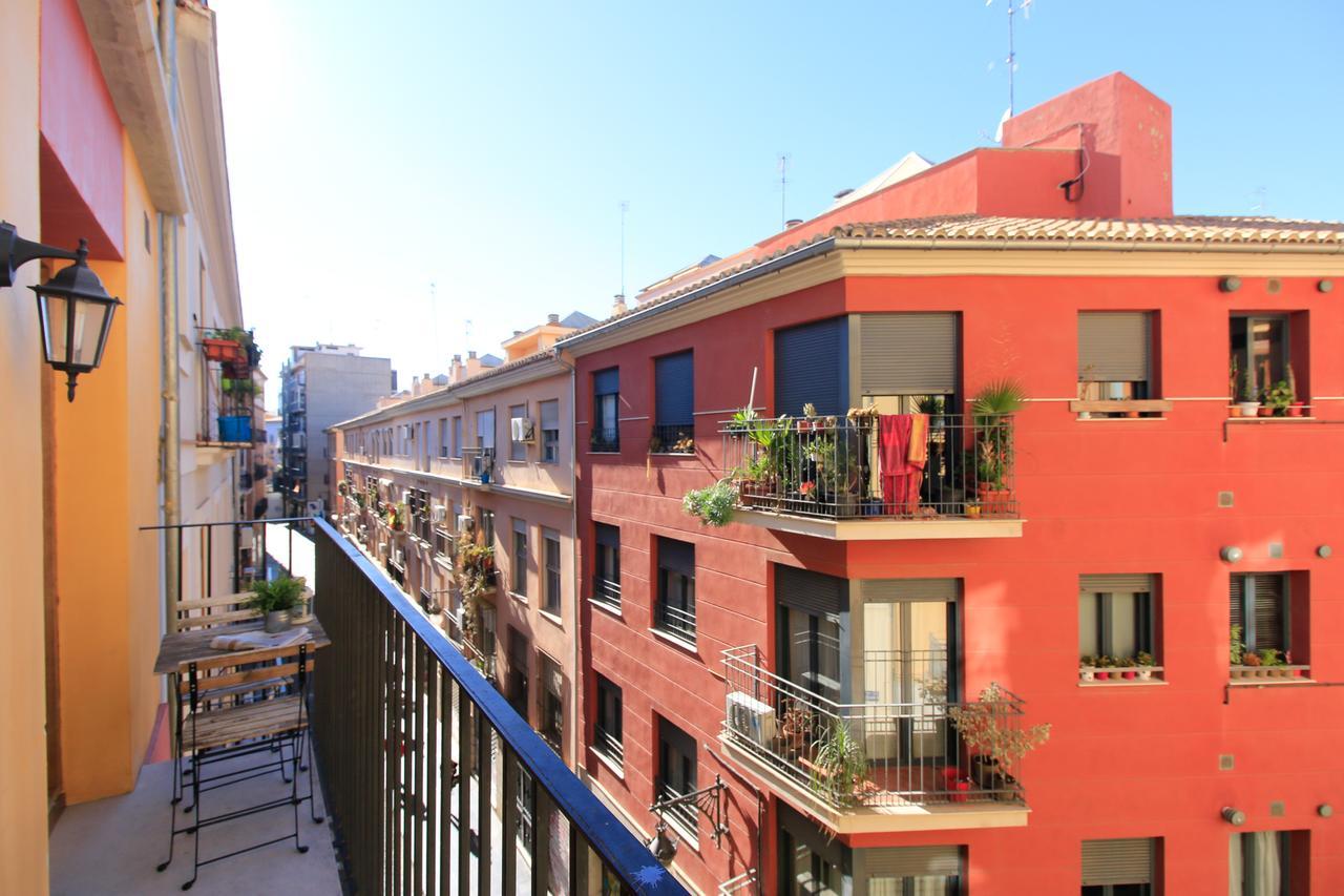 Bet Apartments - Tramontana Apartments Валенсия Экстерьер фото