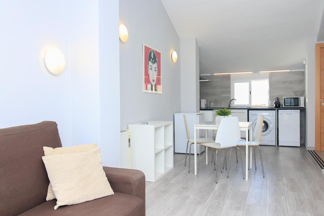 Bet Apartments - Tramontana Apartments Валенсия Экстерьер фото