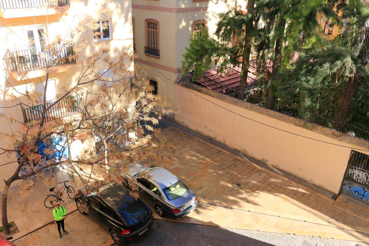 Bet Apartments - Tramontana Apartments Валенсия Экстерьер фото