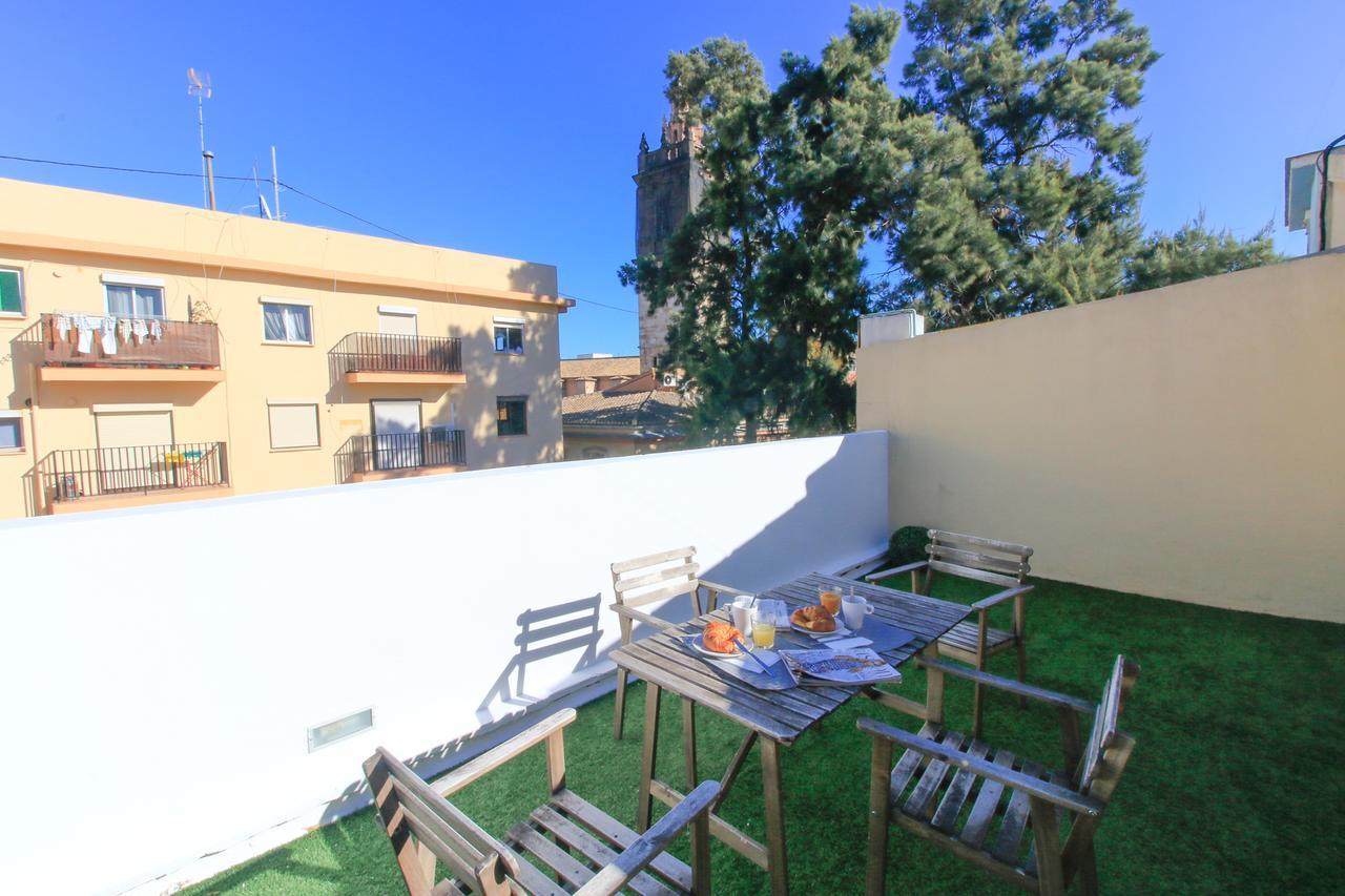 Bet Apartments - Tramontana Apartments Валенсия Экстерьер фото